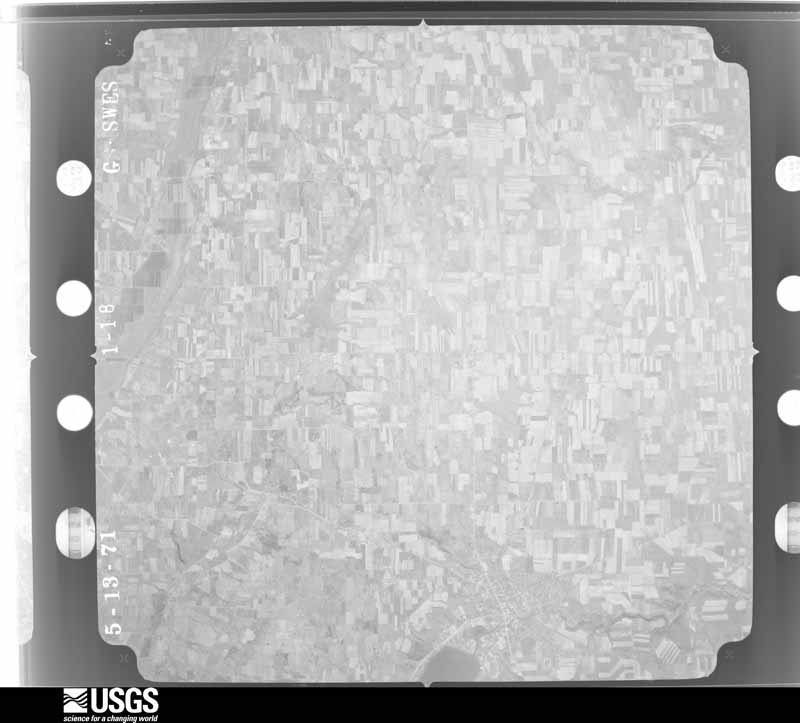U.S. Geological Survey aerial photograph, 1971-05-13, scale 1:68500