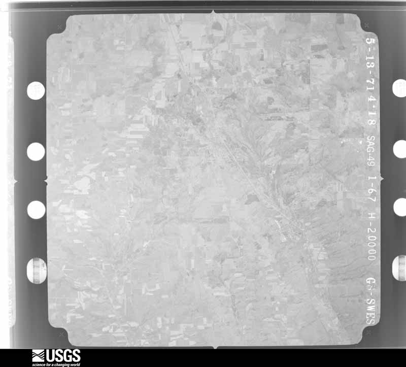 U.S. Geological Survey aerial photograph, 1971-05-13, scale 1:68500
