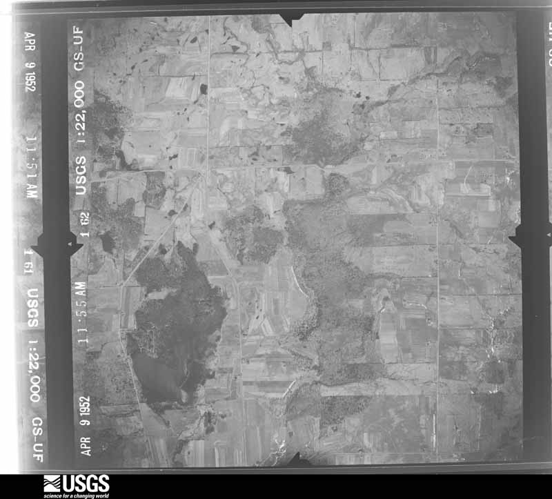 U.S. Geological Survey aerial photograph, 1952-04-09, scale 1:22000