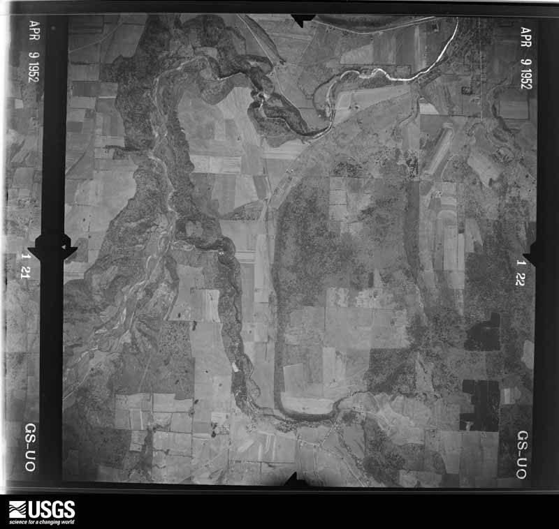 U.S. Geological Survey aerial photograph, 1952-04-09, scale 1:23600
