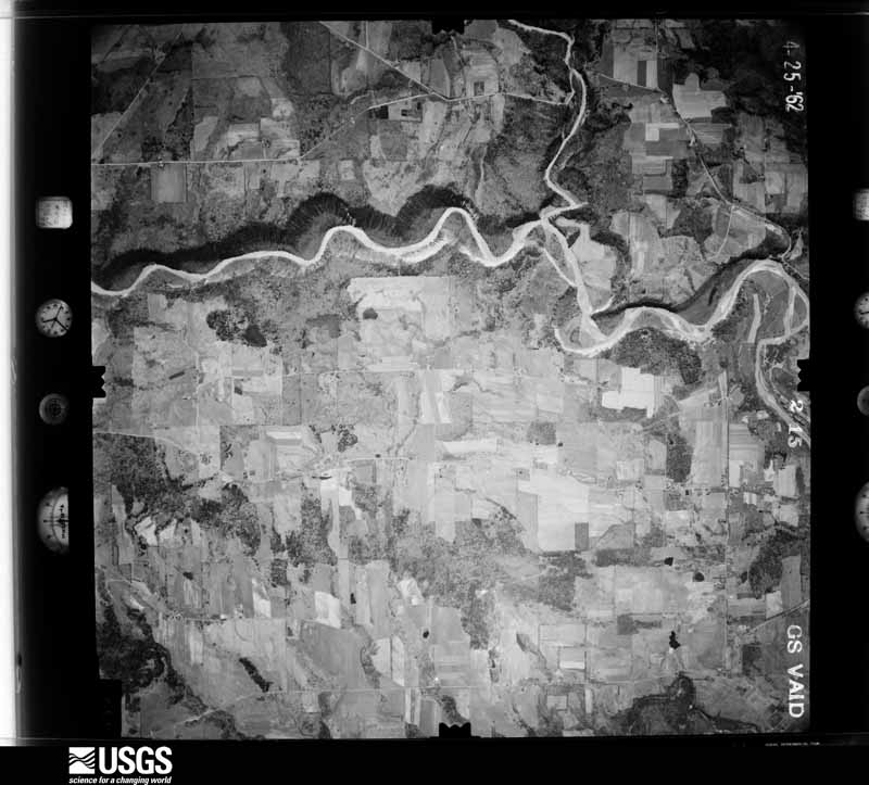 U.S. Geological Survey aerial photograph, 1962-04-25, scale 1:27000