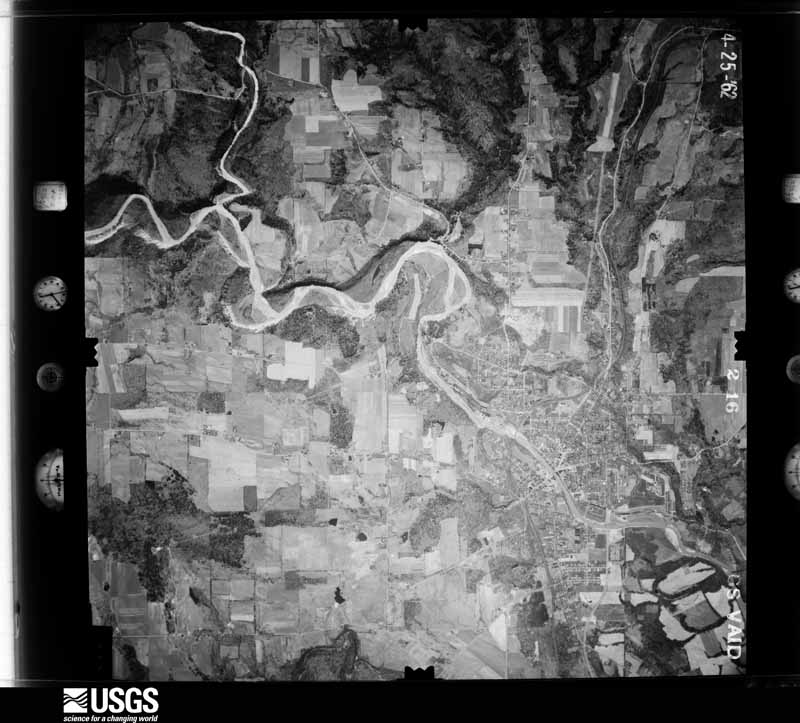 U.S. Geological Survey aerial photograph, 1962-04-25, scale 1:27000