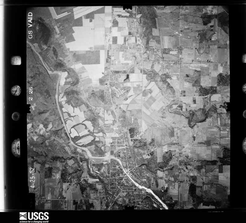 U.S. Geological Survey aerial photograph, 1962-04-25, scale 1:27000