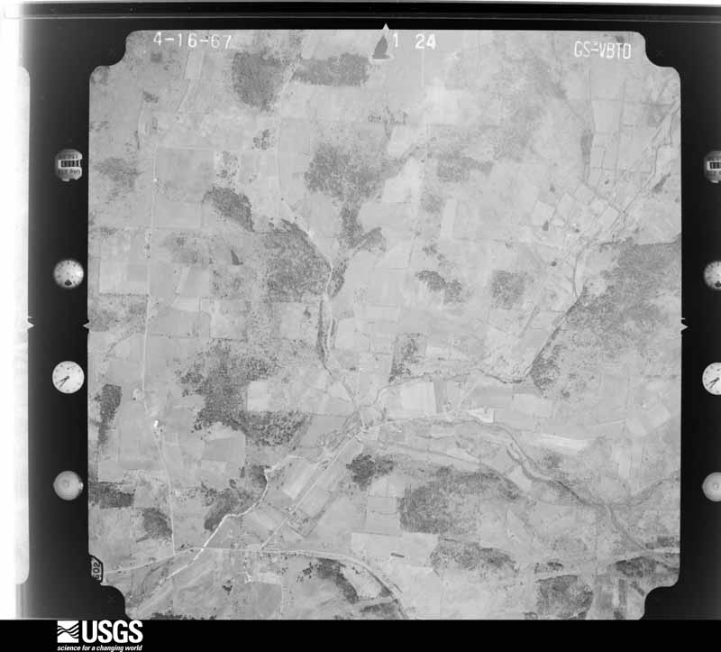 U.S. Geological Survey aerial photograph, 1967-04-16, scale 1:19000