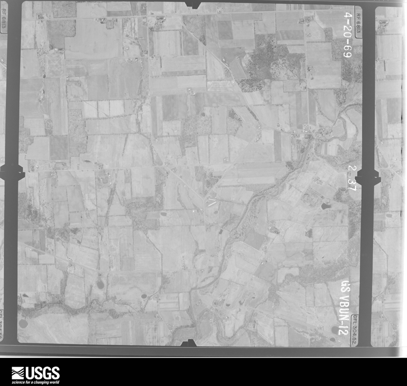 U.S. Geological Survey aerial photograph, 1969-04-20, scale 1:18000