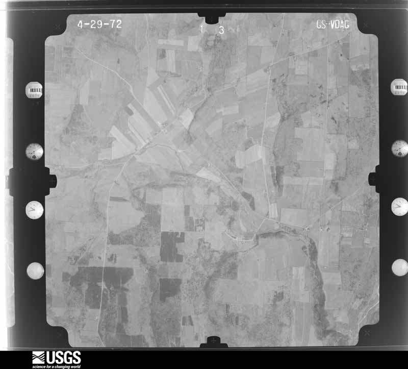 U.S. Geological Survey aerial photograph, 1972-04-29, scale 1:28000