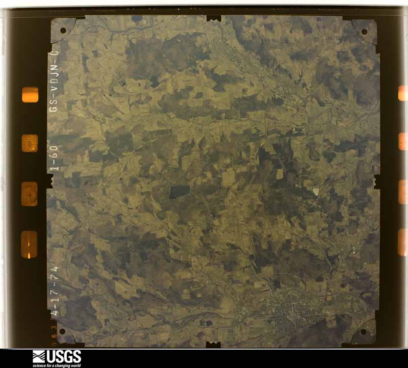 U.S. Geological Survey aerial photograph, 1974-04-01, scale 1:76000