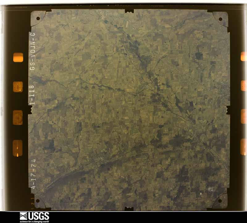 U.S. Geological Survey aerial photograph, 1974-04-01, scale 1:76000