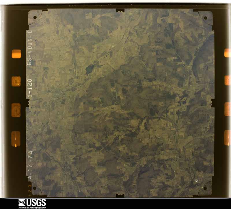 U.S. Geological Survey aerial photograph, 1974-04-01, scale 1:76000