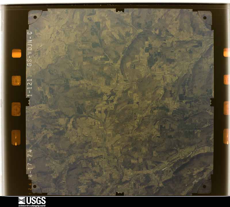U.S. Geological Survey aerial photograph, 1974-04-01, scale 1:76000