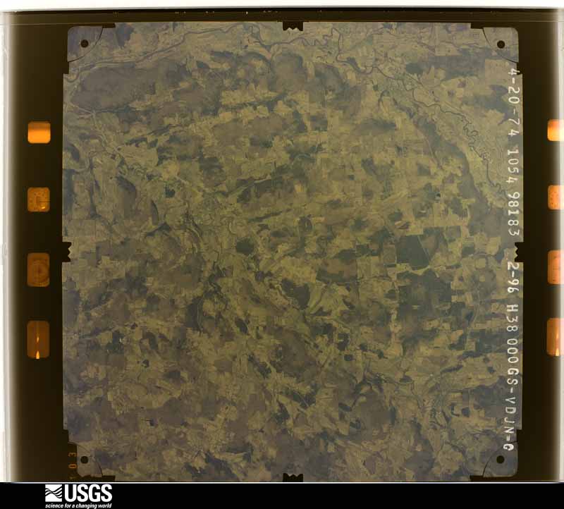 U.S. Geological Survey aerial photograph, 1974-04-01, scale 1:76000