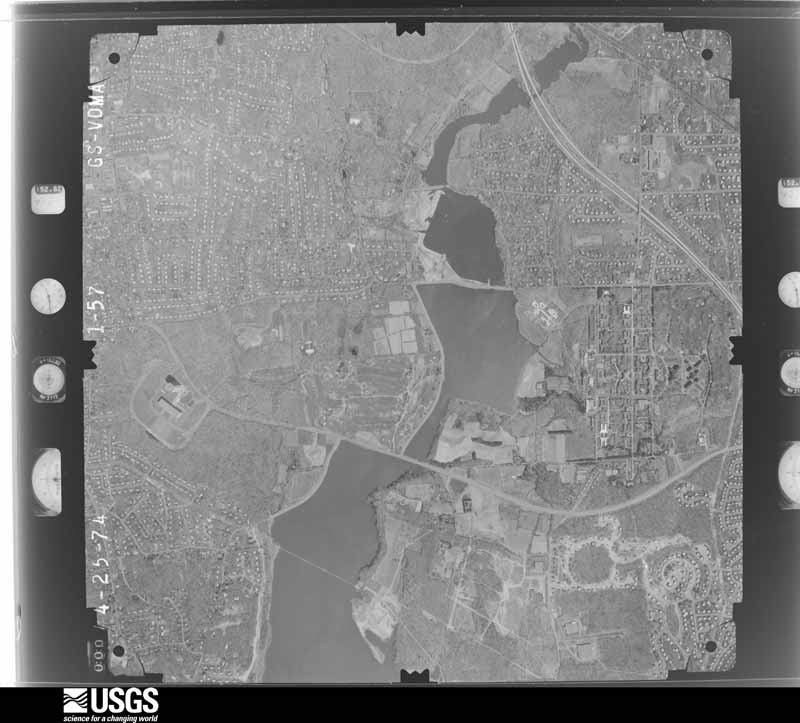 U.S. Geological Survey aerial photograph, 1974-04-25, scale 1:19000