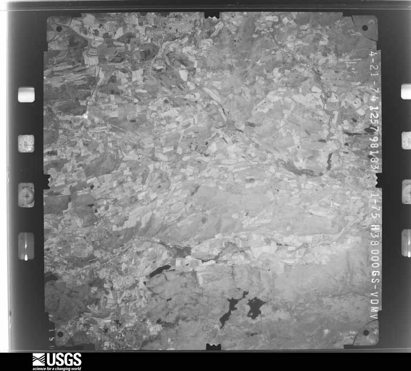 U.S. Geological Survey aerial photograph, 1974-04-21, scale 1:76000