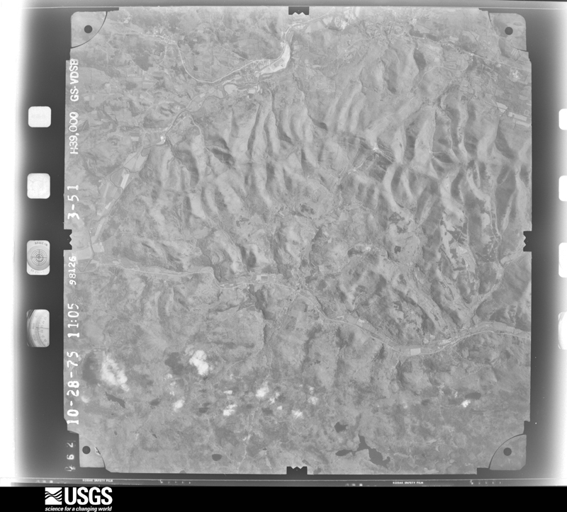 U.S. Geological Survey aerial photograph, 1975-10-28, scale 1:78000