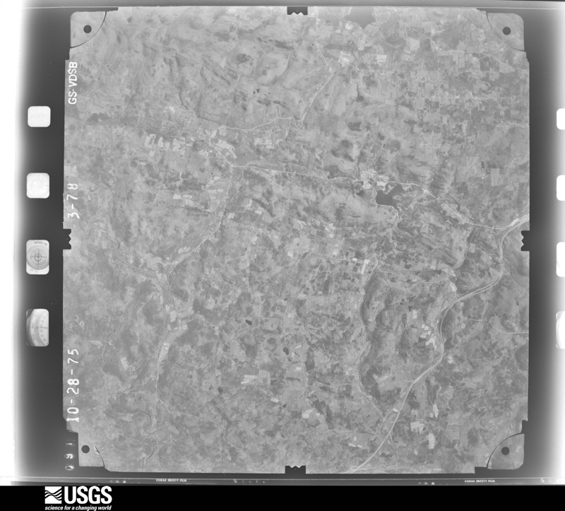 U.S. Geological Survey aerial photograph, 1975-10-28, scale 1:78000