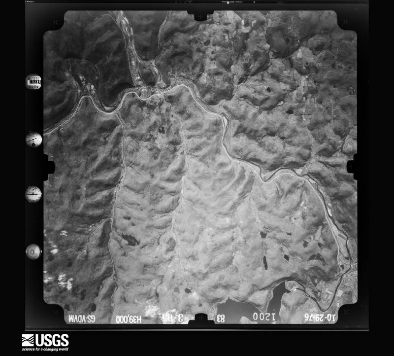 U.S. Geological Survey aerial photograph, 1976-10-21, scale 1:78000