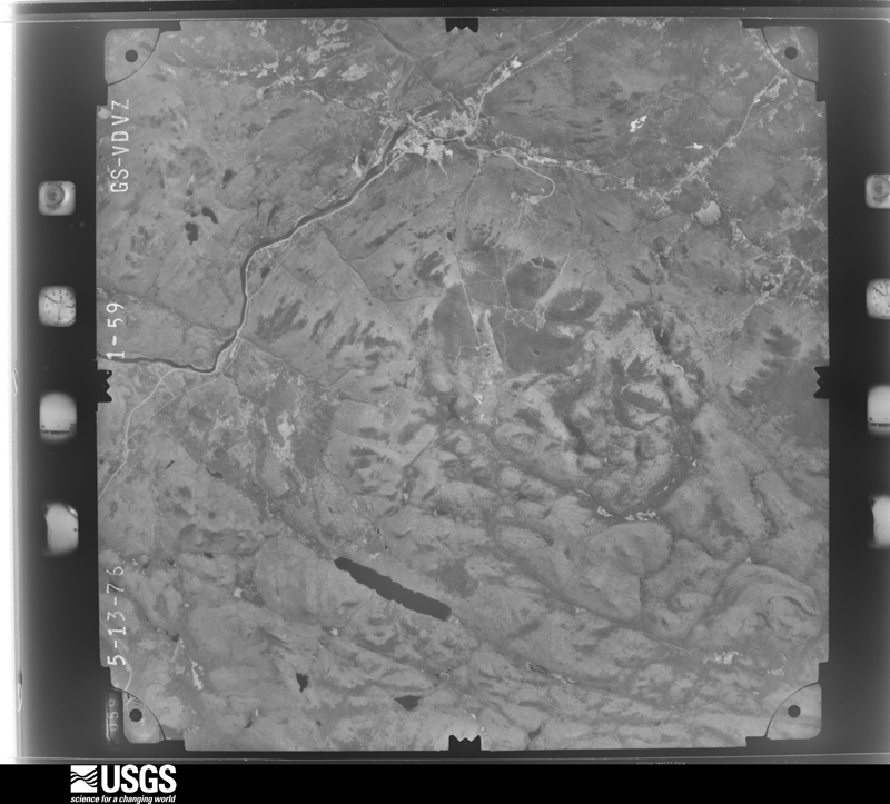 U.S. Geological Survey aerial photograph, 1976-05-01, scale 1:78000