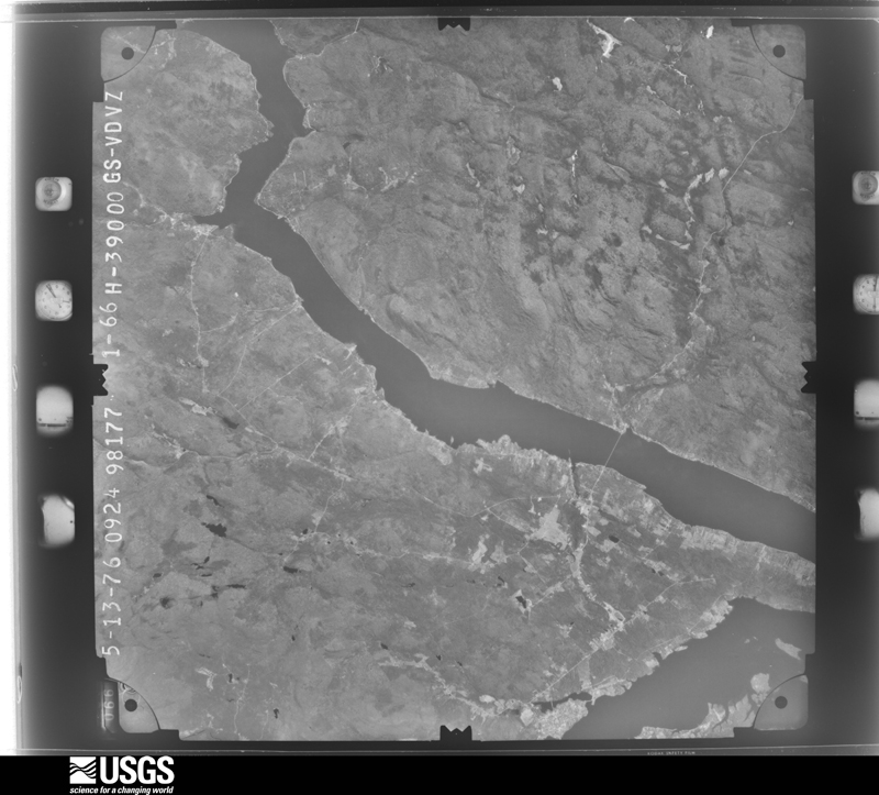 U.S. Geological Survey aerial photograph, 1976-05-01, scale 1:78000