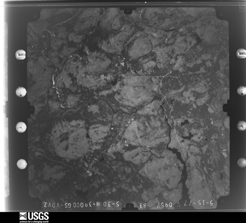 U.S. Geological Survey aerial photograph, 1976-05-01, scale 1:78000