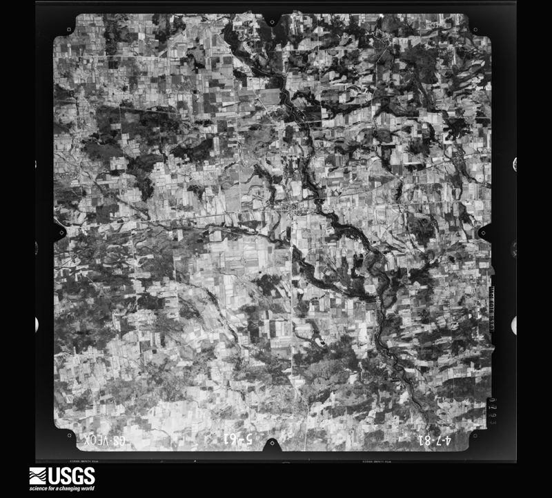 U.S. Geological Survey aerial photograph, 1981-04-07, scale 1:80000