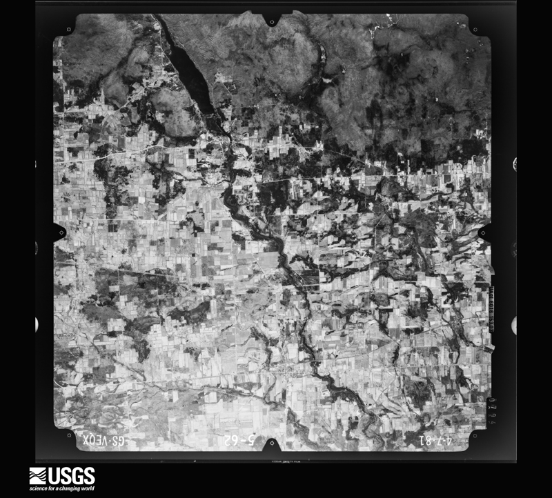 U.S. Geological Survey aerial photograph, 1981-04-07, scale 1:80000
