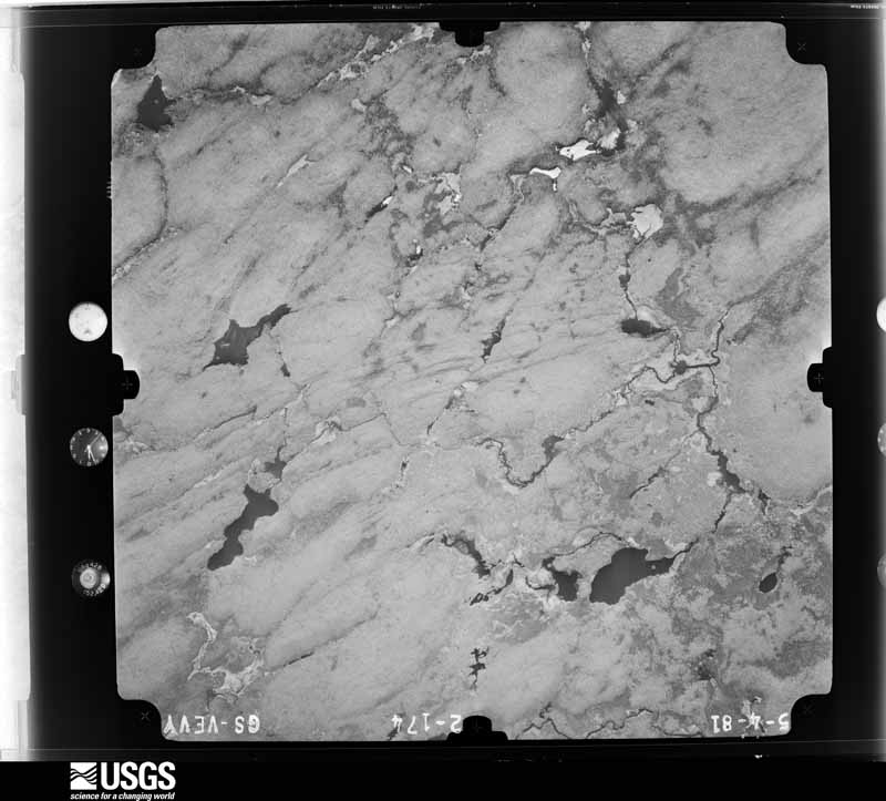 U.S. Geological Survey aerial photograph, 1982-05-01, scale 1:30000