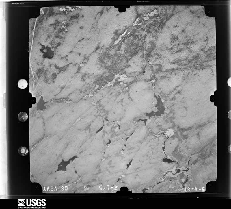 U.S. Geological Survey aerial photograph, 1982-05-01, scale 1:30000