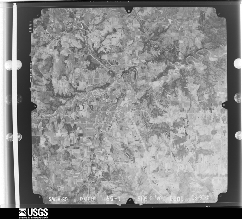 U.S. Geological Survey aerial photograph, 1981-04-01, scale 1:80000
