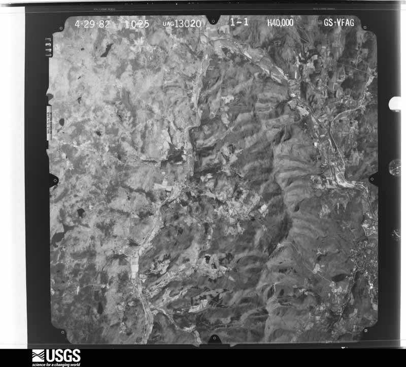 U.S. Geological Survey aerial photograph, 1982-04-01, scale 1:80000