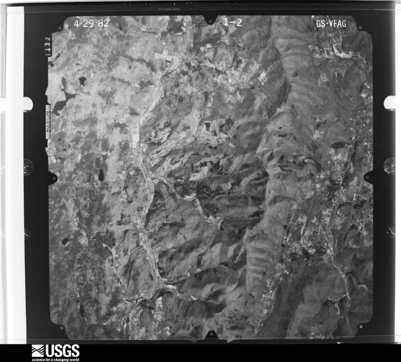 U.S. Geological Survey aerial photograph, 1982-04-01, scale 1:80000