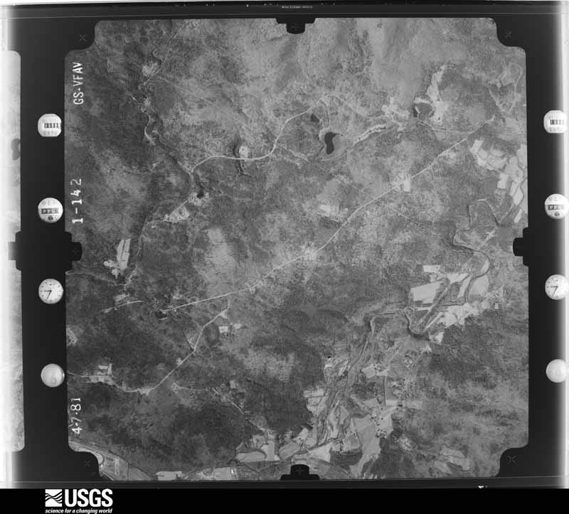 U.S. Geological Survey aerial photograph, 1981-04-01, scale 1:26000