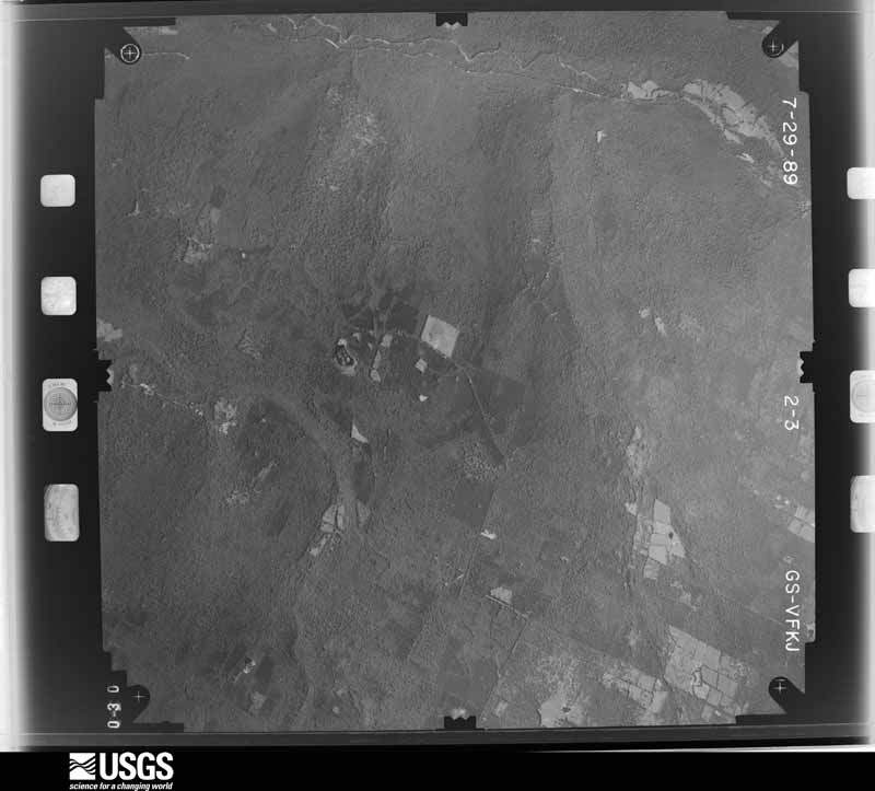 U.S. Geological Survey aerial photograph, 1989-07-01, scale 1:28000