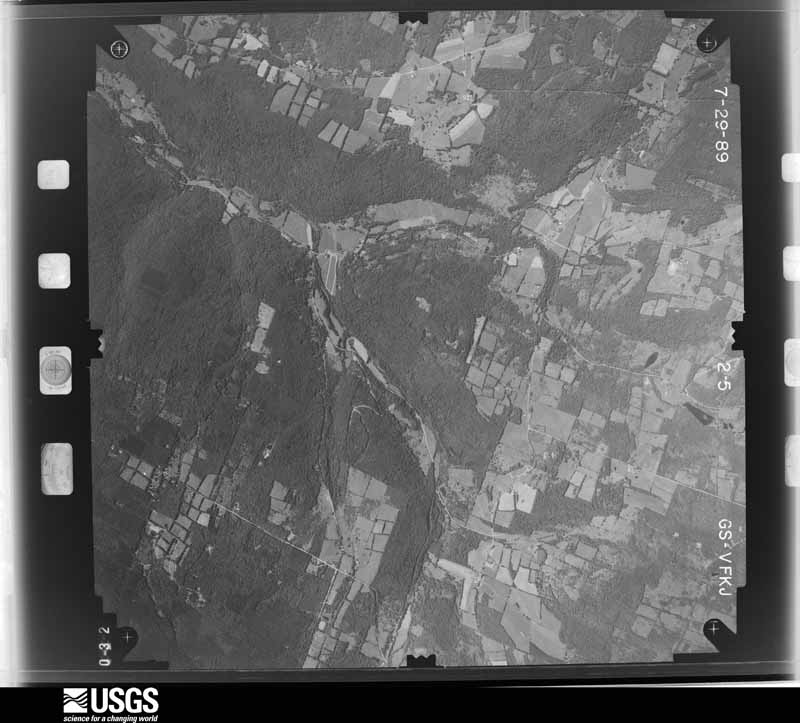 U.S. Geological Survey aerial photograph, 1989-07-01, scale 1:28000