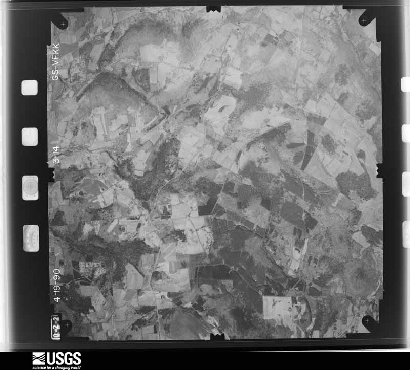 U.S. Geological Survey aerial photograph, 1990-04-01, scale 1:28000