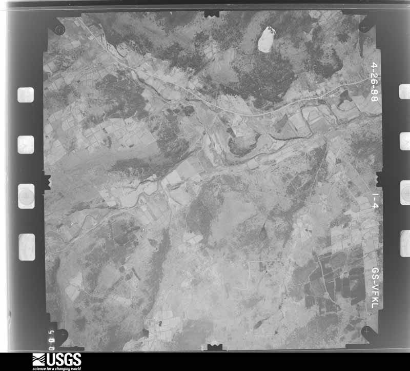 U.S. Geological Survey aerial photograph, 1988-04-01, scale 1:28000
