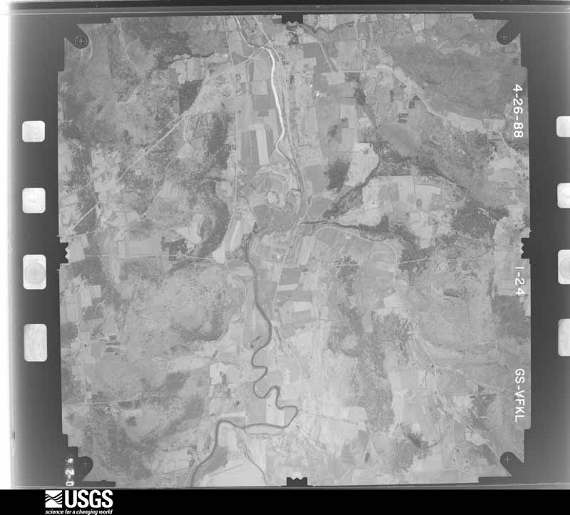 U.S. Geological Survey aerial photograph, 1988-04-01, scale 1:28000