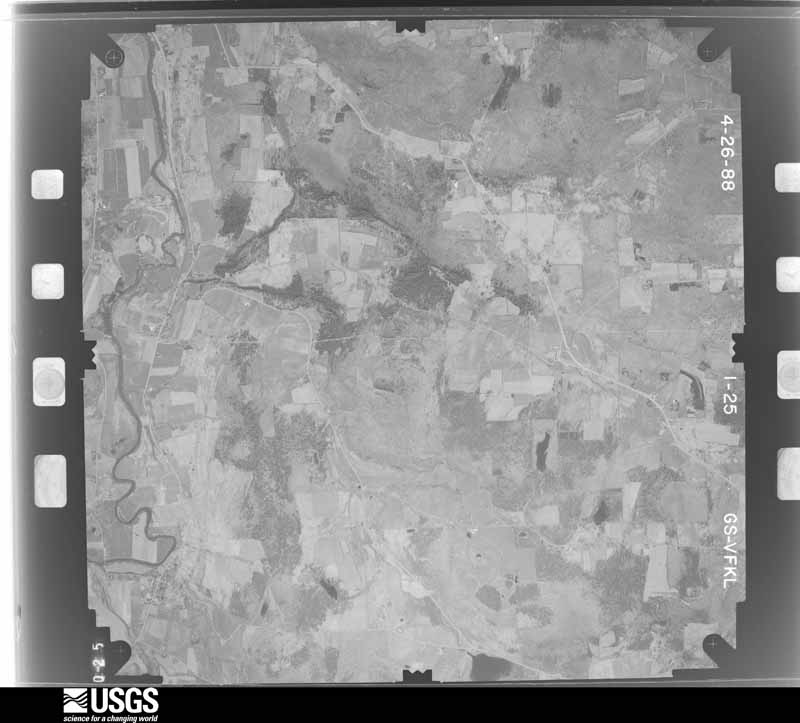U.S. Geological Survey aerial photograph, 1988-04-01, scale 1:28000