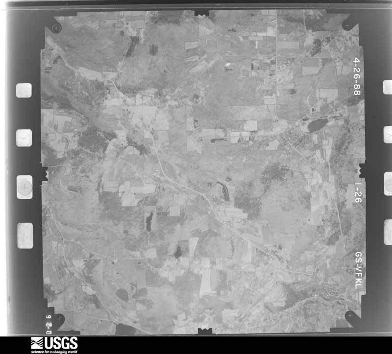 U.S. Geological Survey aerial photograph, 1988-04-01, scale 1:28000