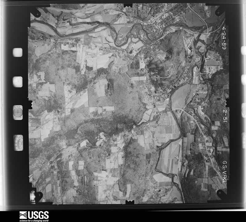U.S. Geological Survey aerial photograph, 1989-04-01, scale 1:28000