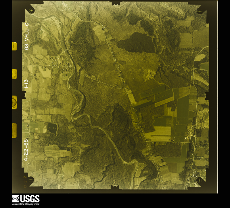 U.S. Geological Survey aerial photograph, 1988-04-22, scale 1:24000