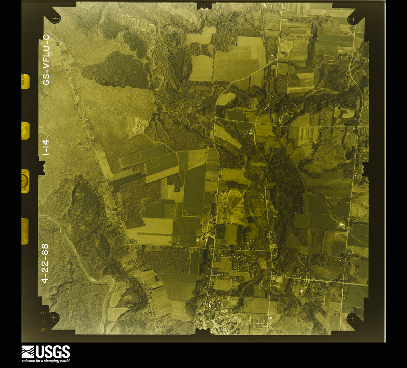 U.S. Geological Survey aerial photograph, 1988-04-22, scale 1:24000