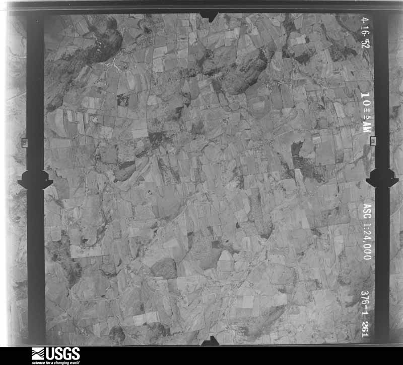 U.S. Geological Survey aerial photograph, 1952-04-16, scale 1:24000