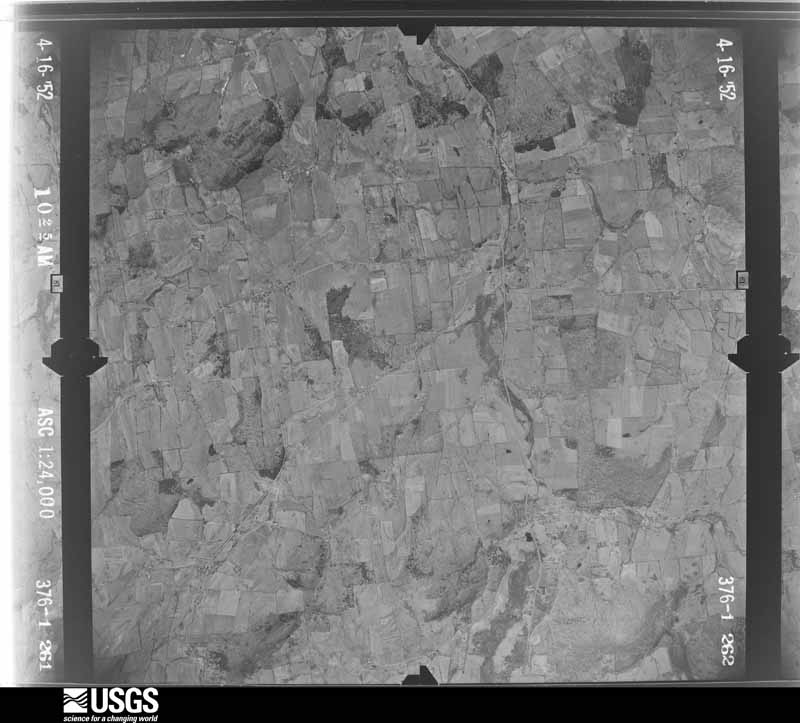 U.S. Geological Survey aerial photograph, 1952-04-16, scale 1:24000