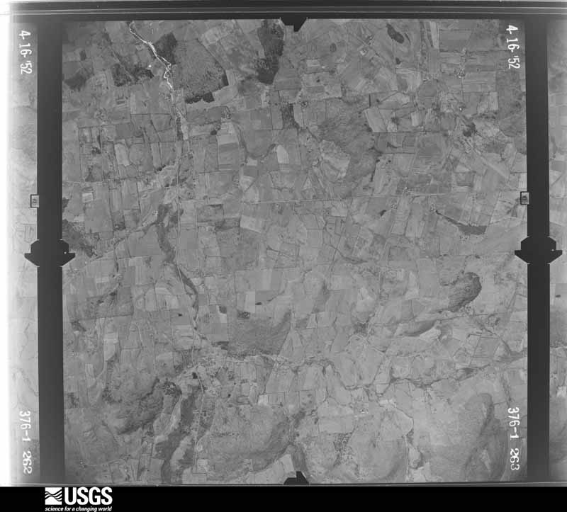 U.S. Geological Survey aerial photograph, 1952-04-16, scale 1:24000