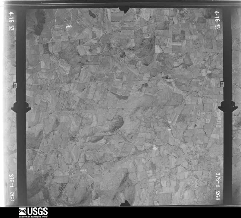 U.S. Geological Survey aerial photograph, 1952-04-16, scale 1:24000