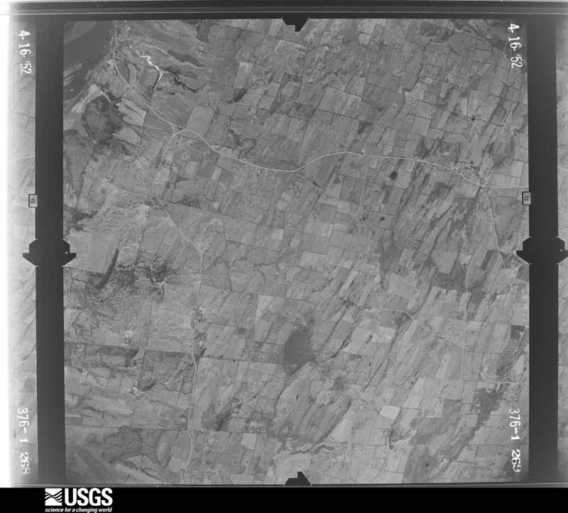 U.S. Geological Survey aerial photograph, 1952-04-16, scale 1:24000