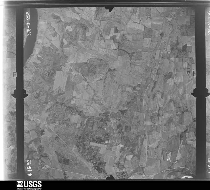 U.S. Geological Survey aerial photograph, 1952-04-16, scale 1:24000