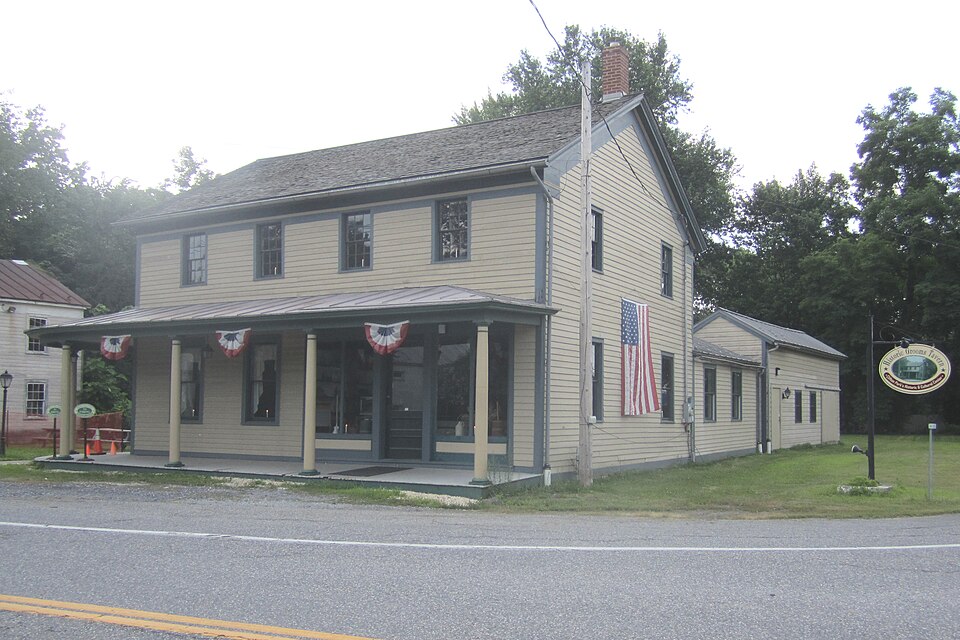 Photograph of Grooms Tavern Complex