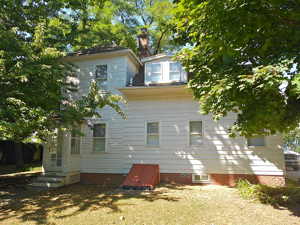 Photograph of Hubbard House