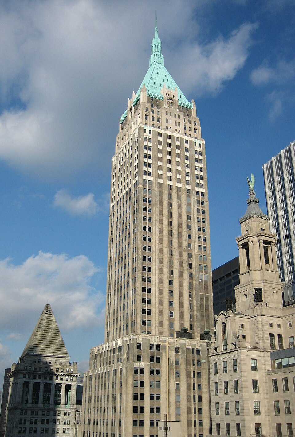 Photograph of 40 Wall Street